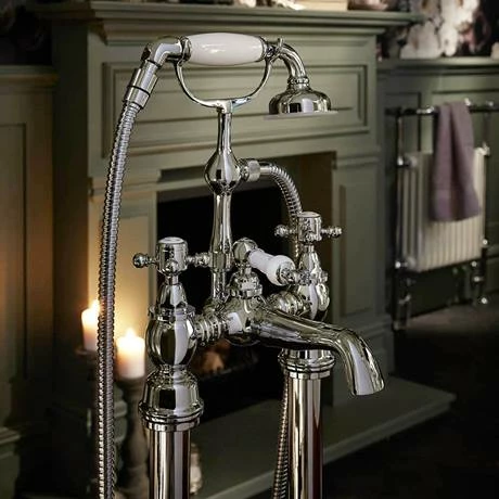 Heritage Bathrooms Heritage - Hartlebury Bath Shower Mixer - Chrome - THRC02 2 Heritage Bathrooms Heritage - Hartlebury Bath Shower Mixer - Chrome - THRC02 - Image 2